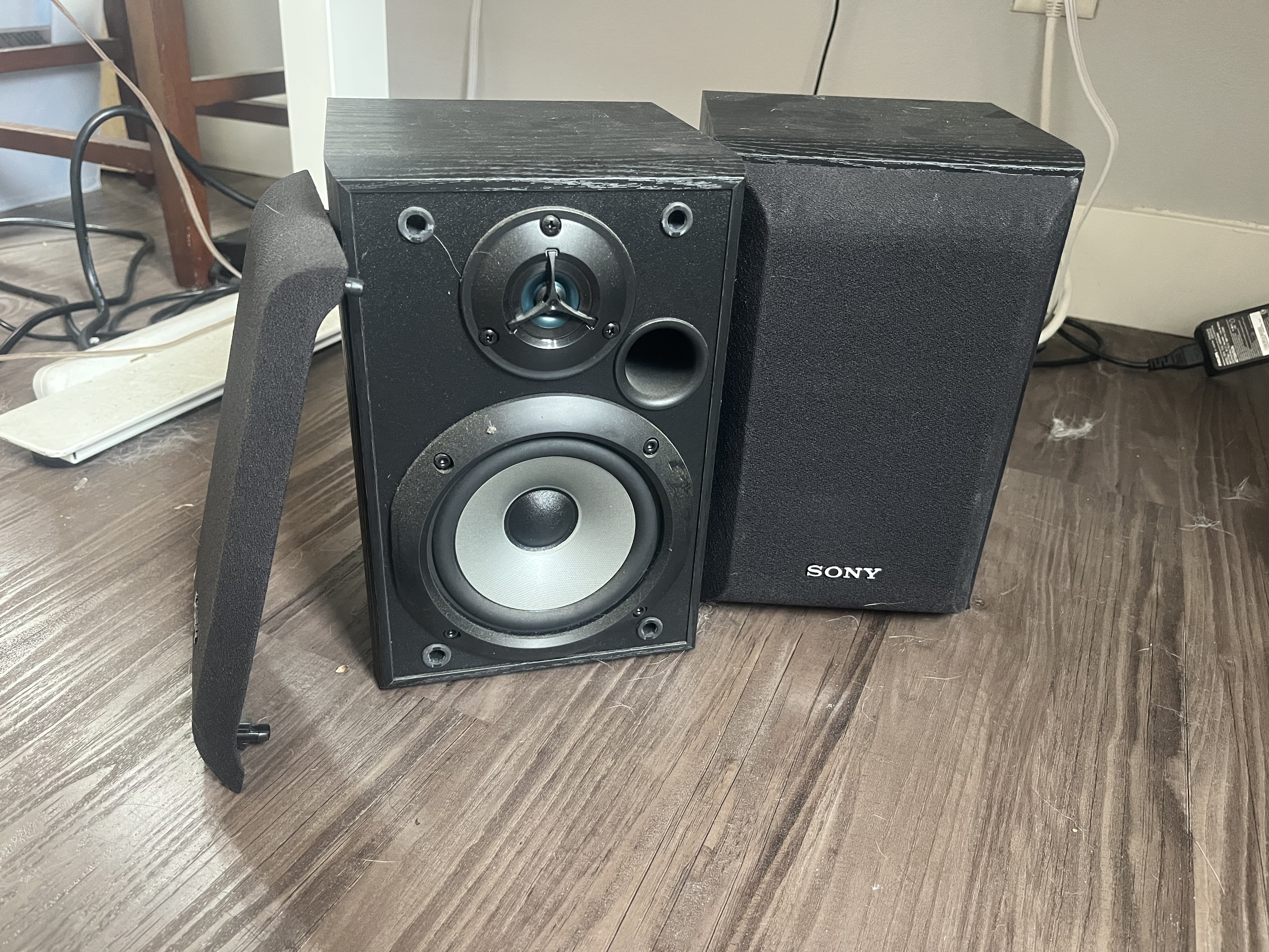 Speaker open image